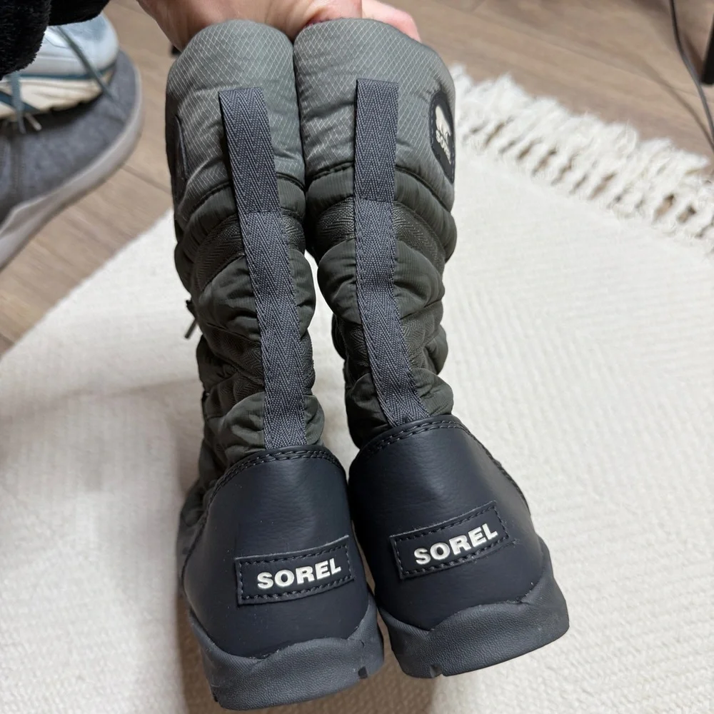 SOREL gray Whitney II short lace up waterproof winter boots SIZE 7